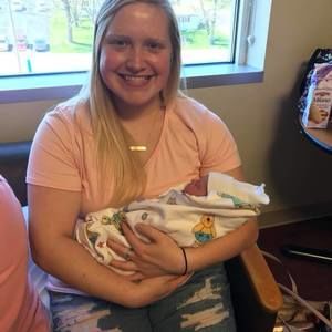 Meet your Posher, Carrie